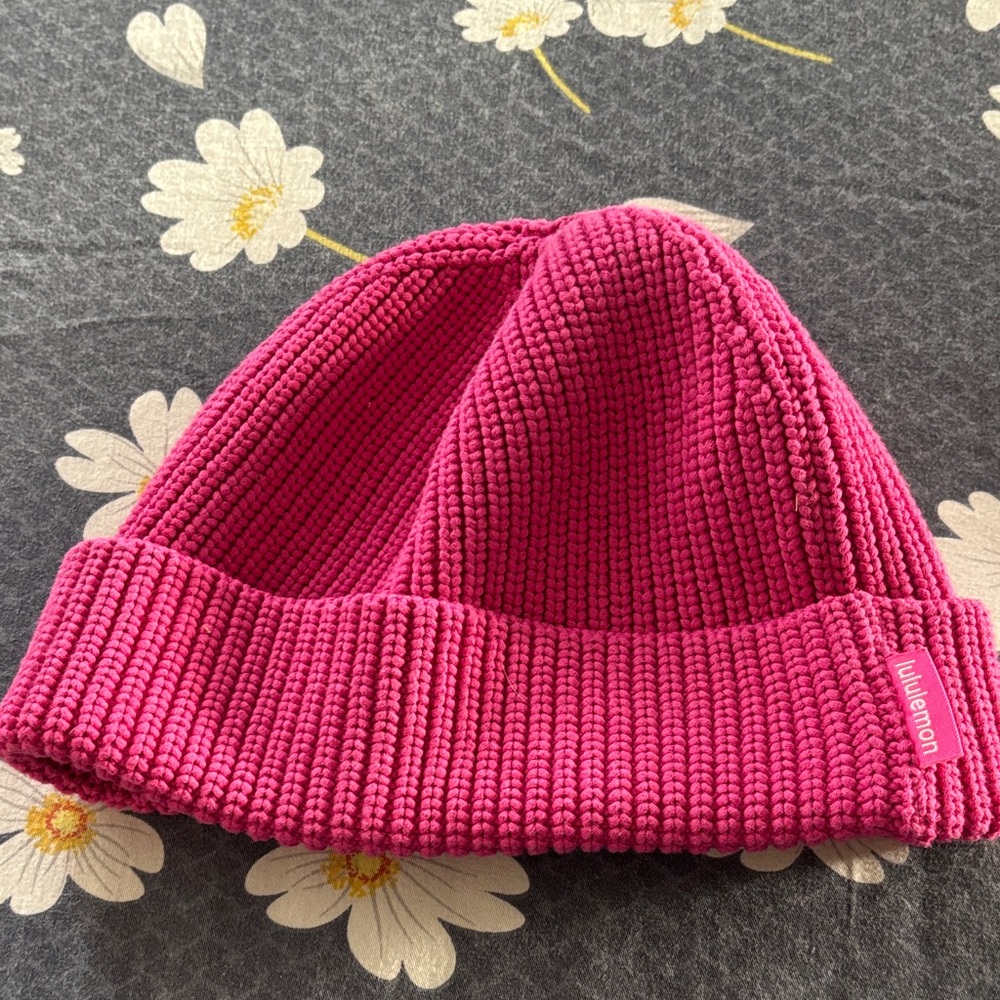Lululemon Pink Knit Beanie hat